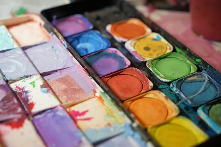 Cores Que Começam com I: 5 Opções Incríveis Para Seu Projeto!